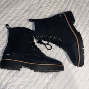 Toms boots
